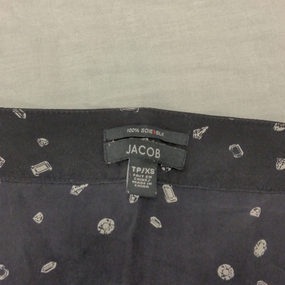 Sleeveless silk blouse - Picture 2 of 2